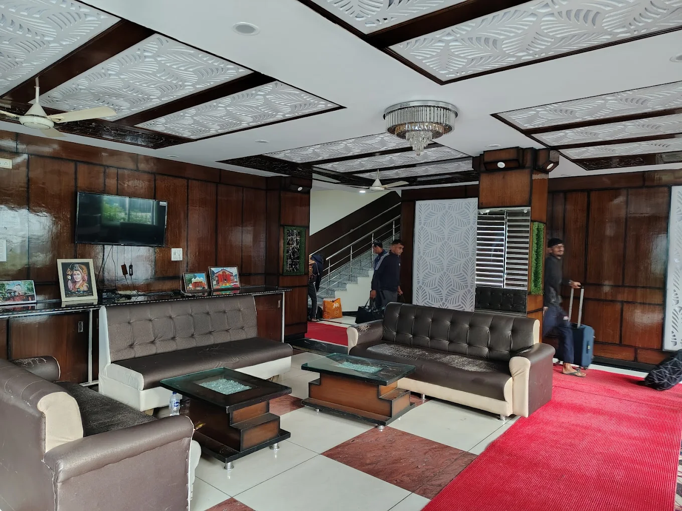 Hotels in Uttarkashi near me