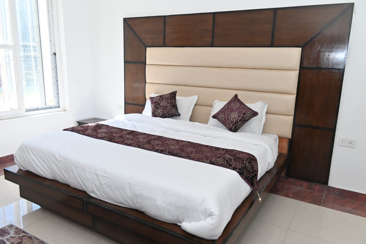 Book Hotel Sakshi in Uttarkashi