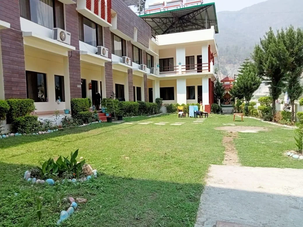 Hotels and resorts in Nainital