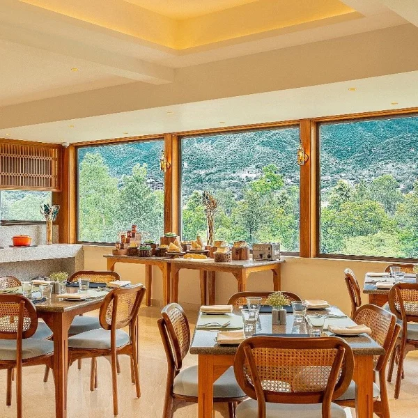Luxury hotel in Dehradun