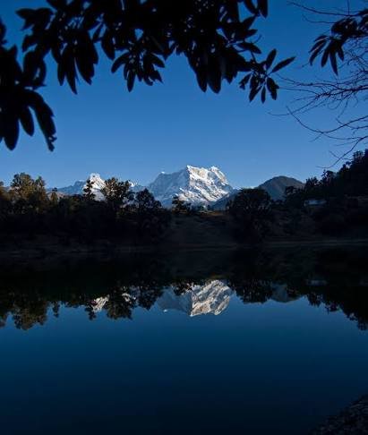 Deoria Tal Lake and Mountains